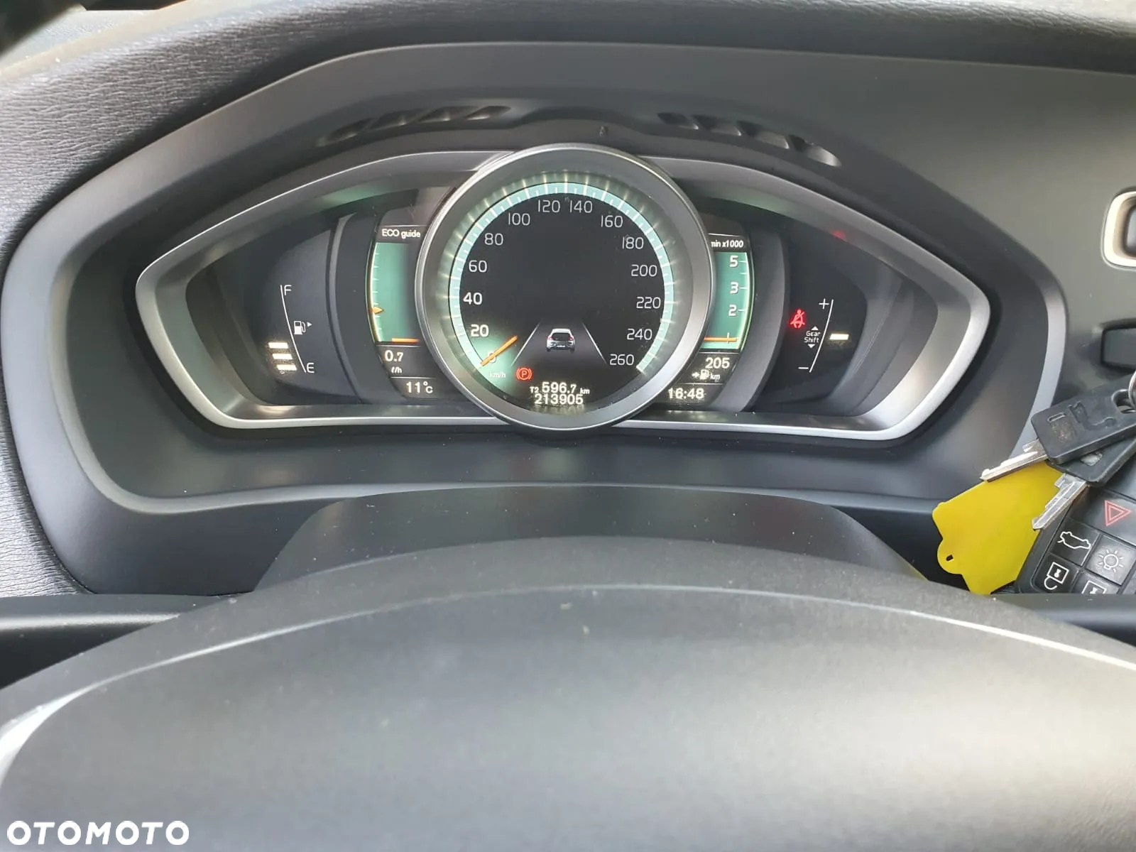 Volvo V40 D4 Drive-E Momentum - 24