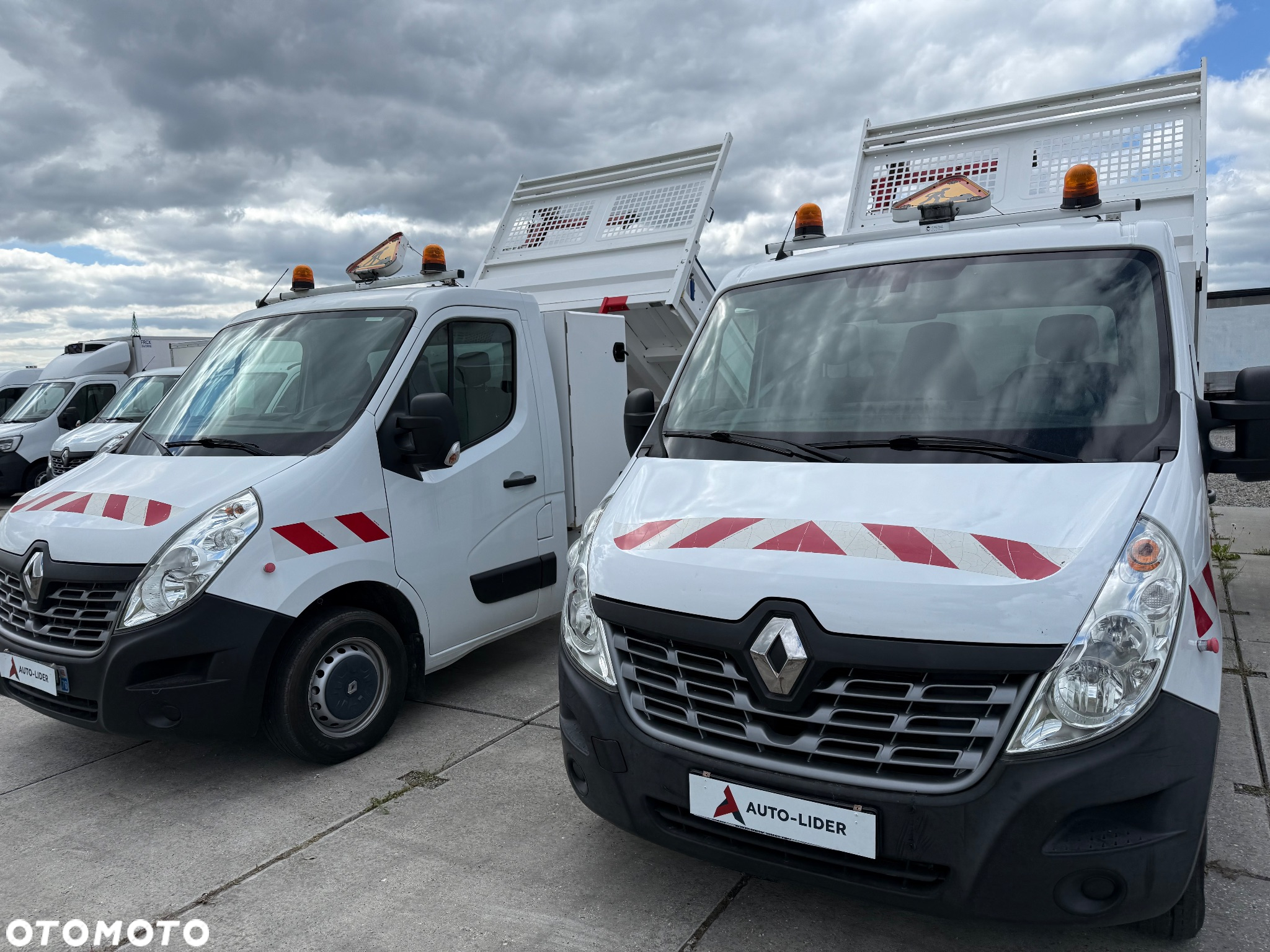 Renault MASTER 125 / 119.000KM / WYWROTKA / HAK / Z FRANCJI / STAN BDB / / / - 2