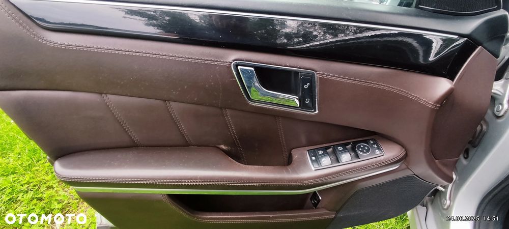 Mercedes-Benz Klasa E 350 CDI 4-Matic BlueEff - 12