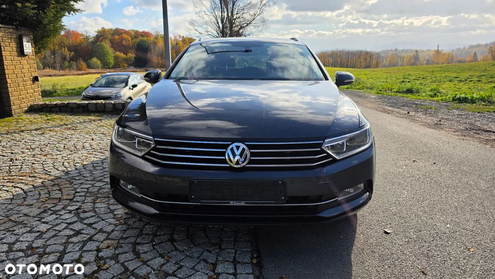 Volkswagen Passat Variant 2.0 TDI SCR BlueMotion Comfortline - 2