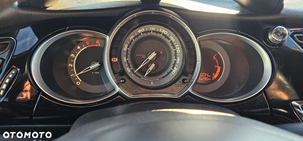 Citroën DS3 1.6 HDi SoChic - 9