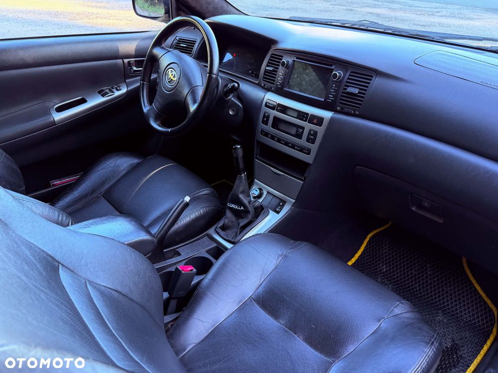 Toyota Corolla - 12