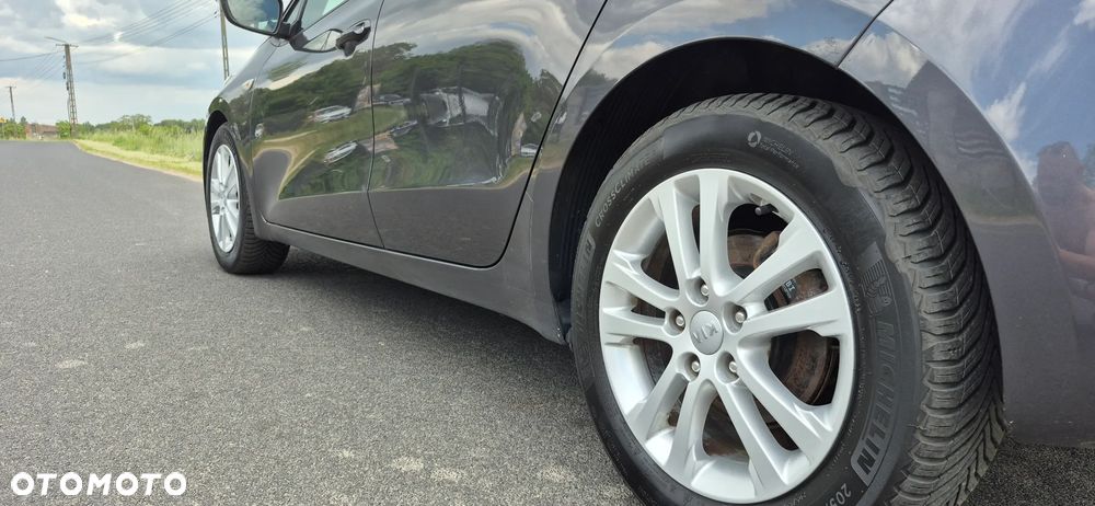 Kia Ceed 1.4 L - 17