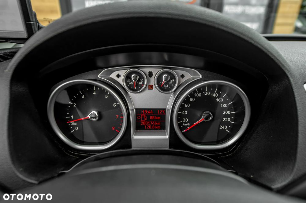 Ford Kuga 2.5 4x4 Trend - 26