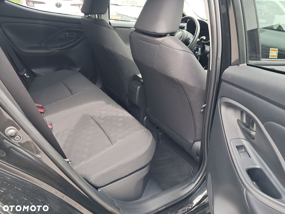 Toyota Yaris Hybrid 1.5 Style - 17