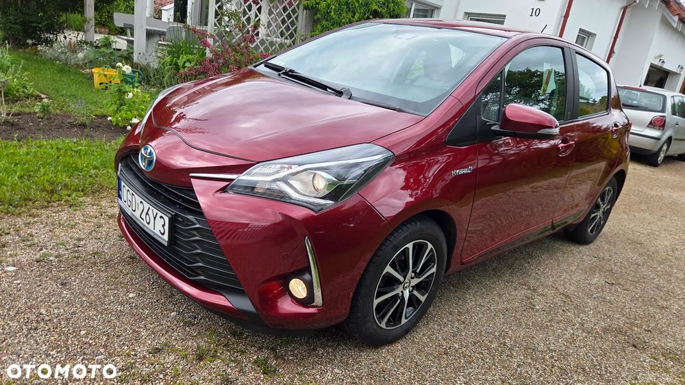 Toyota Yaris Hybrid 100 Premium EU6 - 4