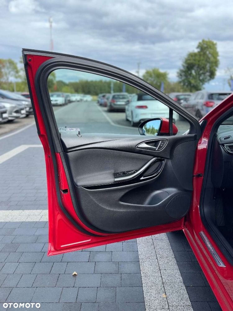 Opel Astra - 16