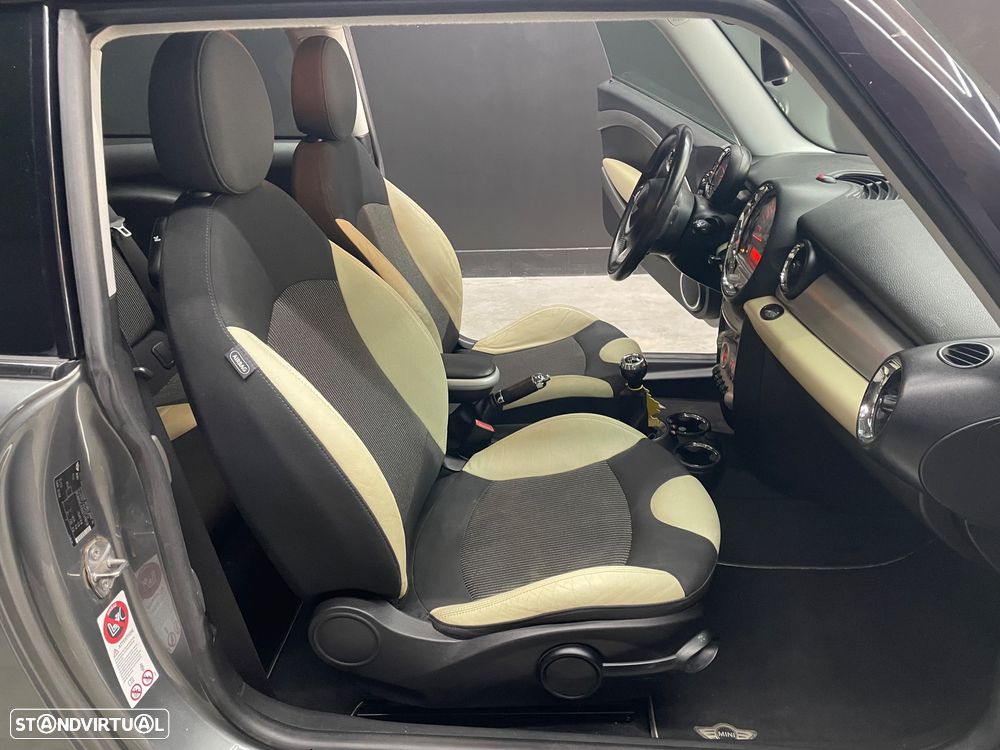 MINI 3 Portas Cooper D - 9