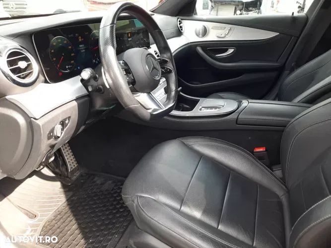 Mercedes-Benz E 220 d 4MATIC Aut. - 10