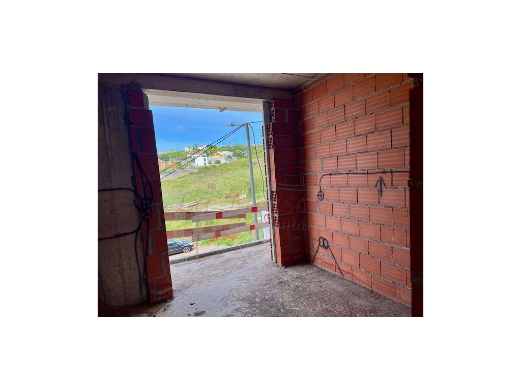 Prédio Novo na Paradela - Grande imagem: 5/10