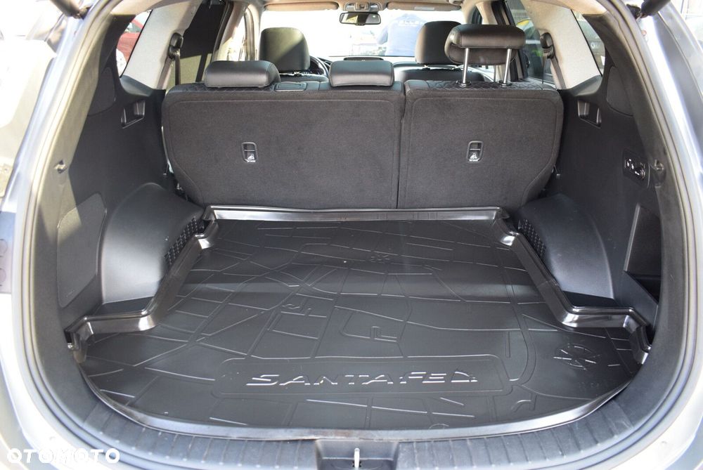 Hyundai Santa Fe - 25