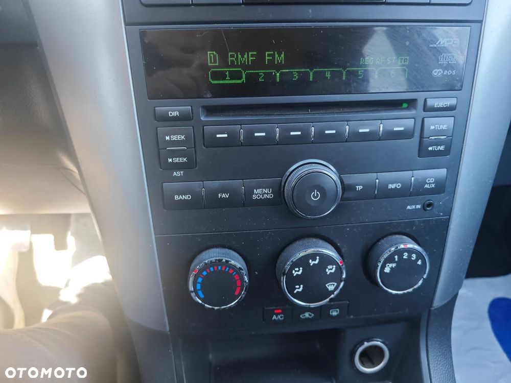 Chevrolet Captiva 2.0 d LS - 26