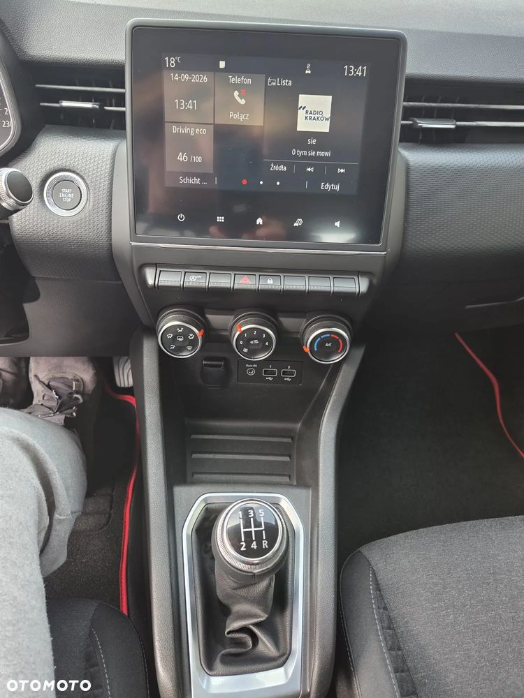 Renault Clio - 10
