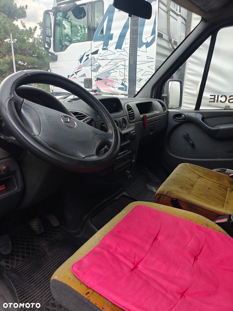 Mercedes-Benz Sprinter - 6