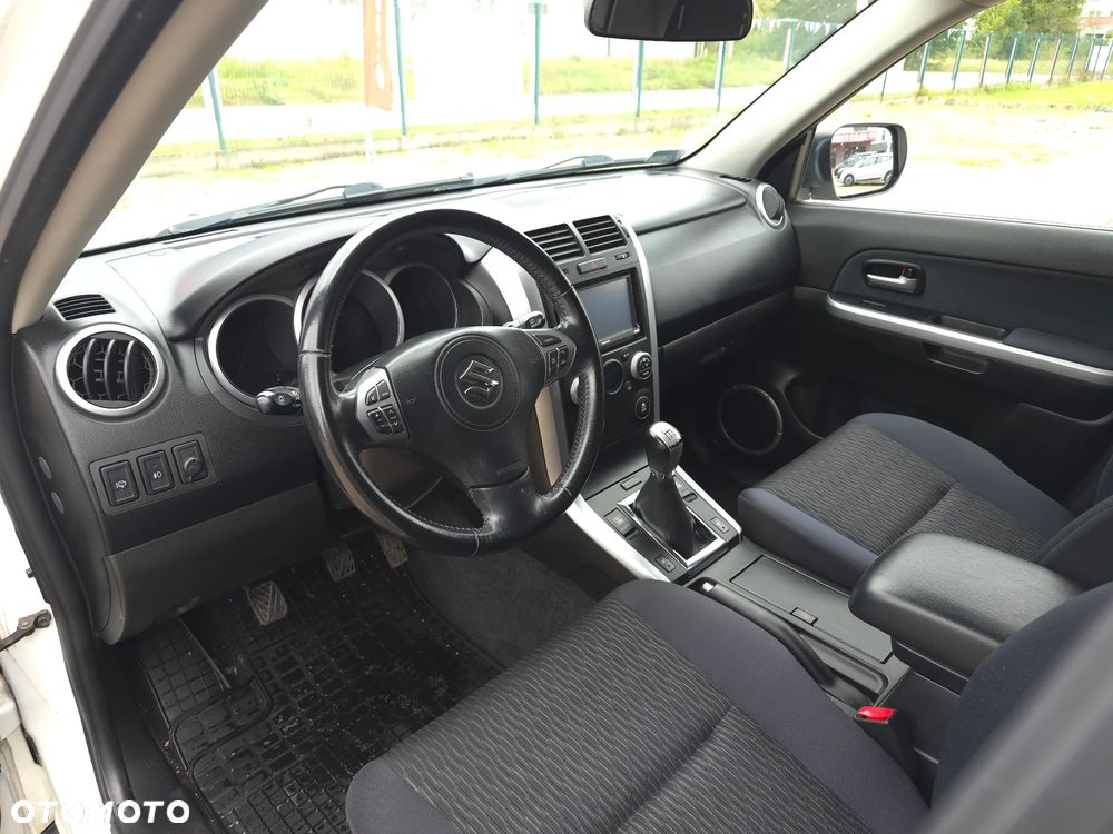 Suzuki Grand Vitara 2.4 Premium - 15