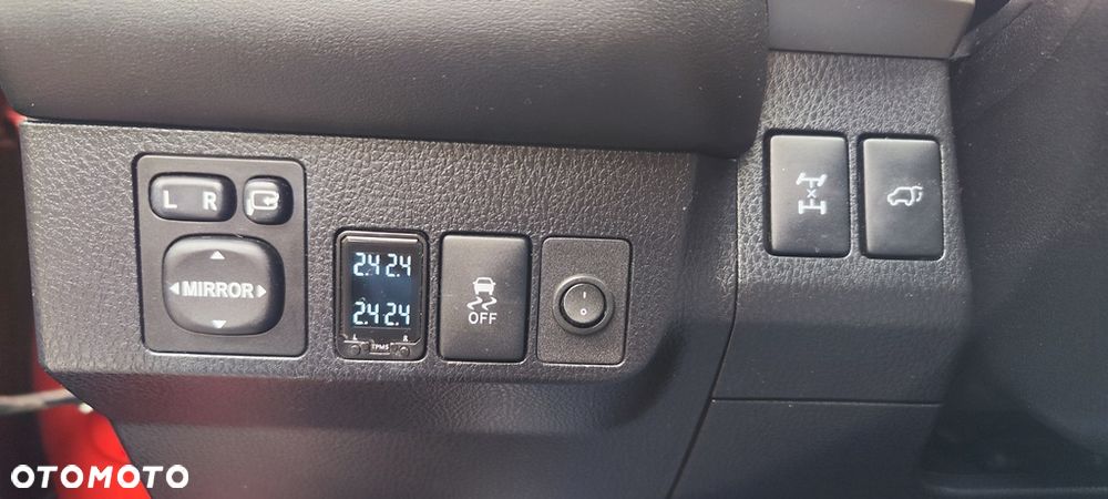 Toyota RAV4 2.0 D-4D Prestige - 14