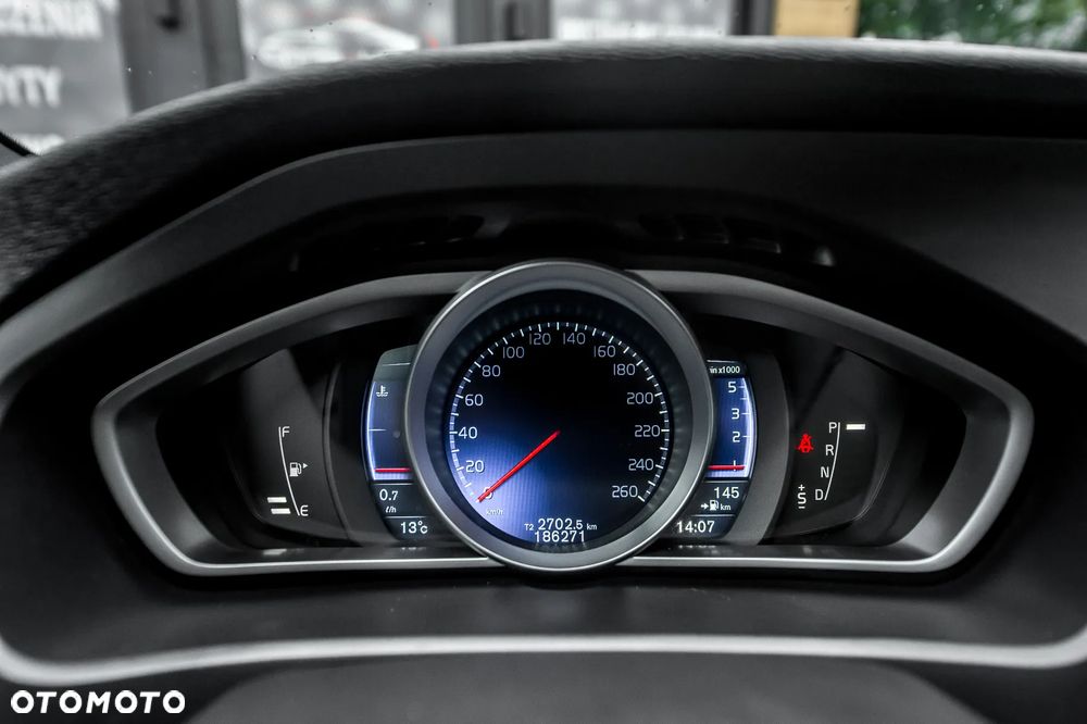 Volvo V40 D4 Drive-E R-Design Momentum - 26