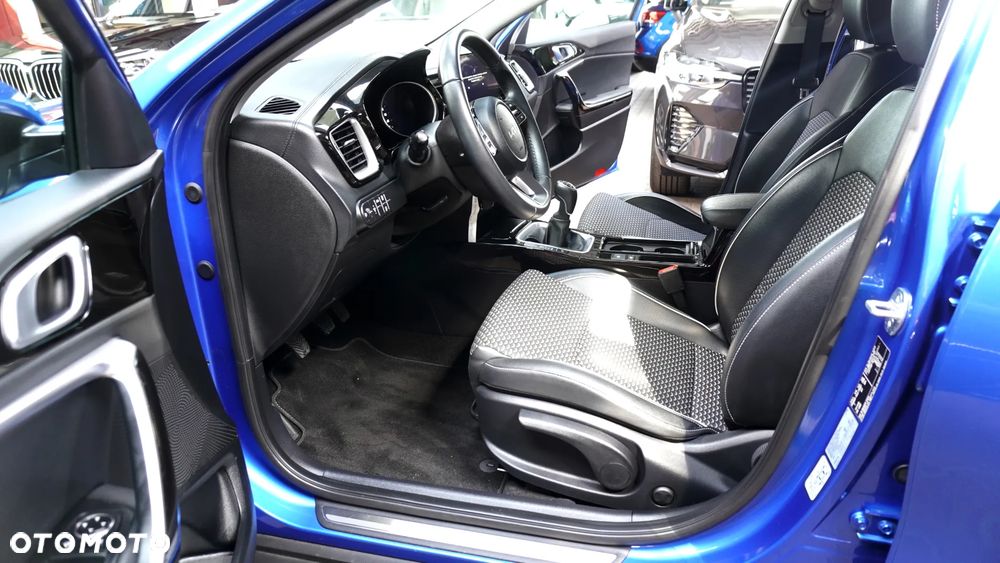 Kia XCeed 1.5 T-GDI L - 17