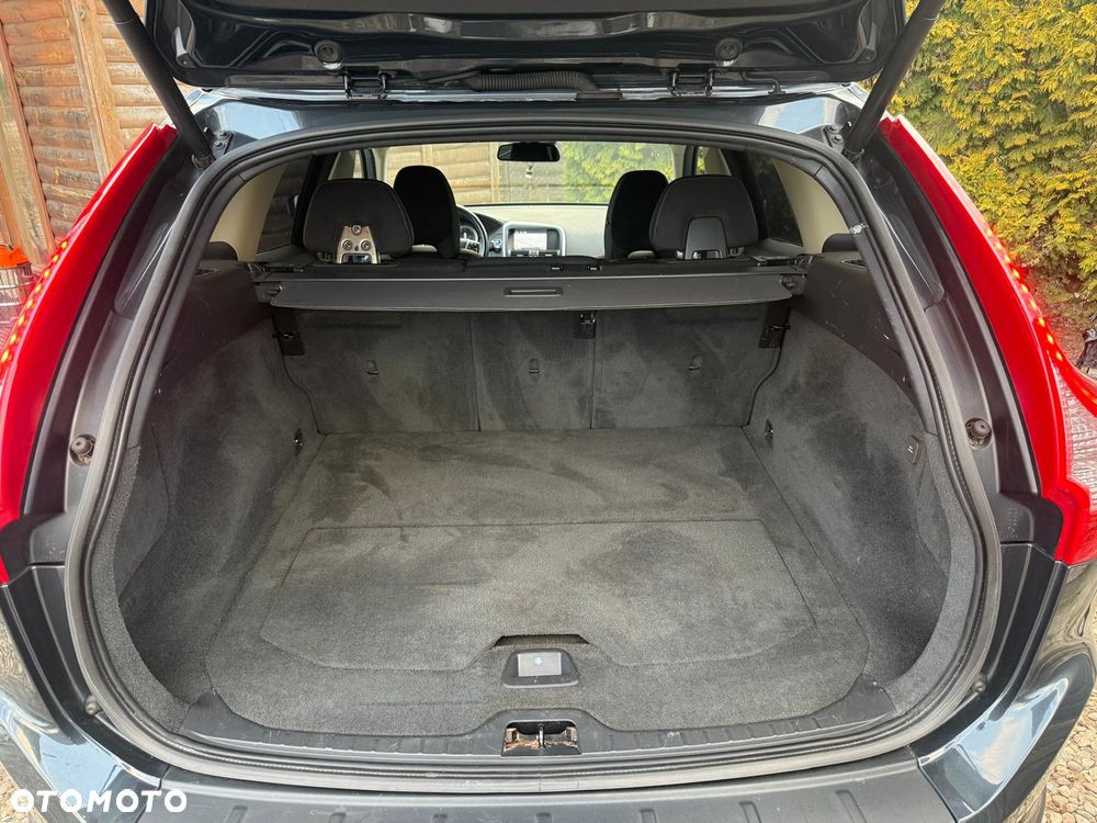 Volvo XC 60 DRIVe Momentum - 22