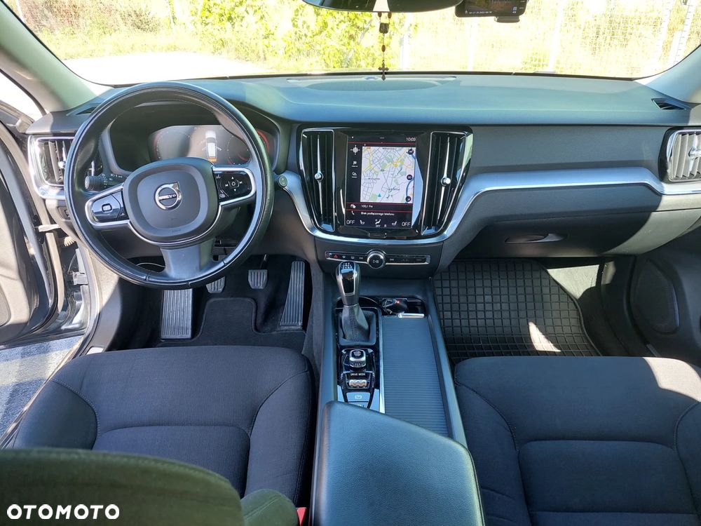 Volvo V60 D4 Momentum Pro - 18