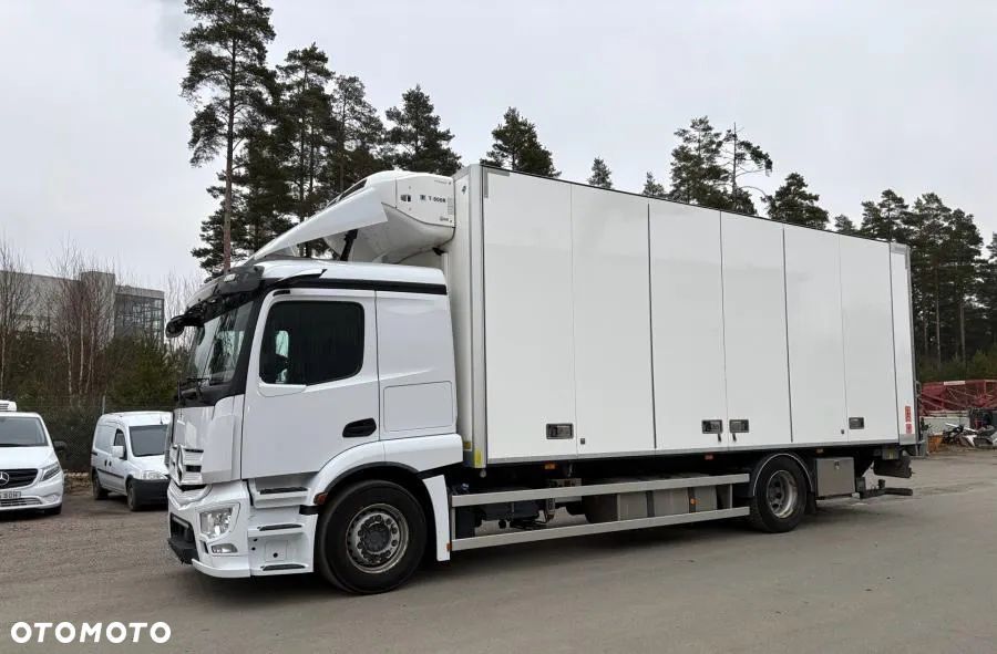 Mercedes-Benz Actros 1836 chłodnia thermo king T800R 2021/22 otwierany bok winda idealny stan - 1