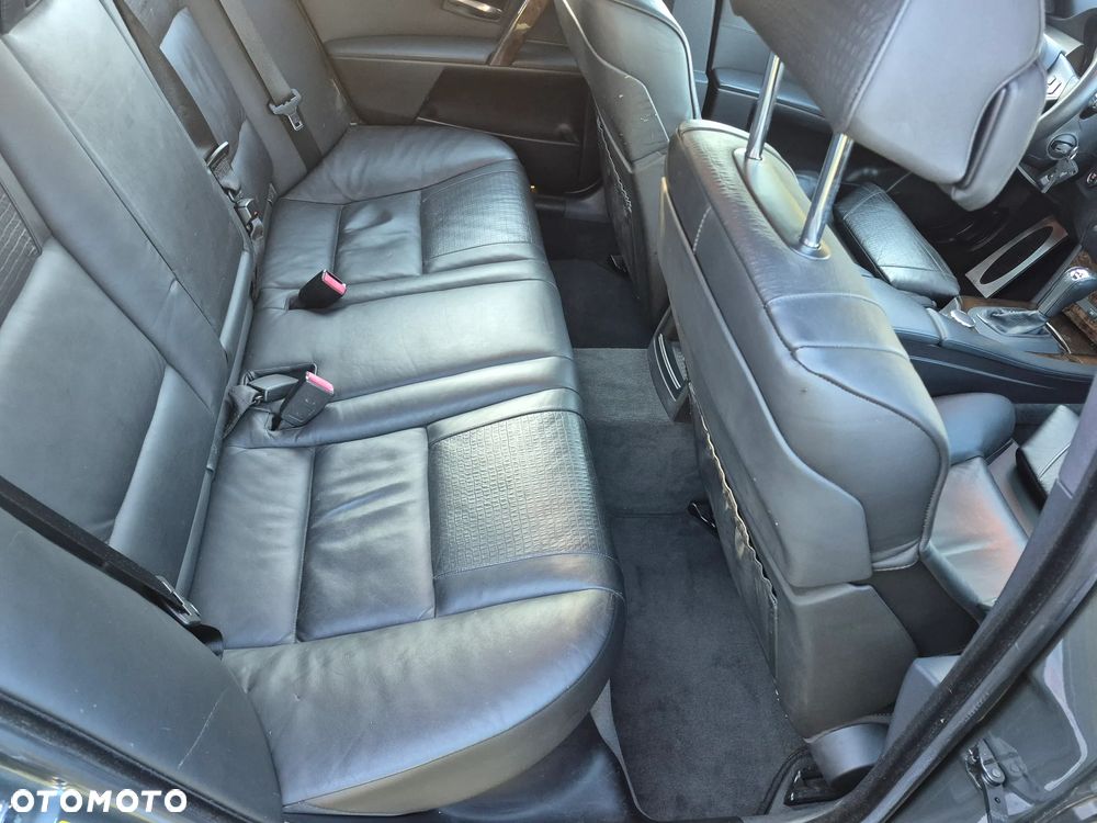 BMW Seria 5 540i - 19