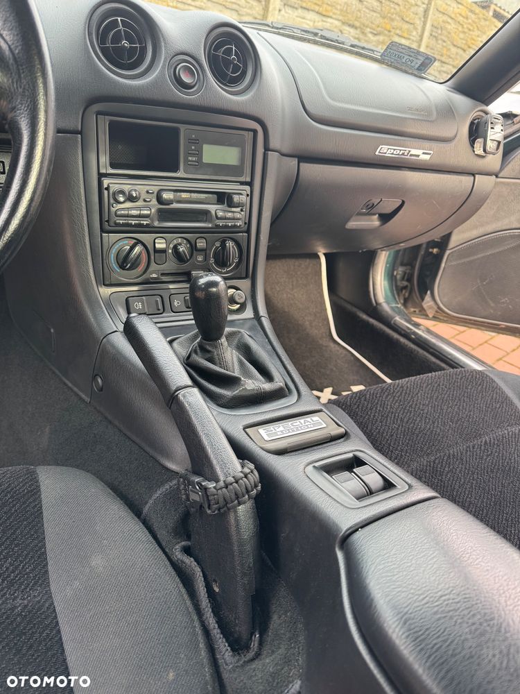 Mazda MX-5 1.6i 16V - 6