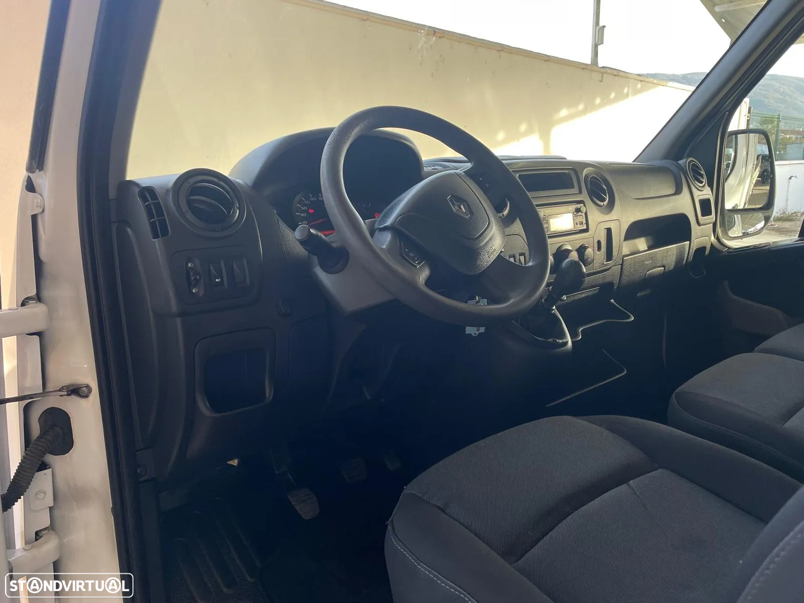Renault Master 2.3 DCI Grand Confort c/Báscula - 10