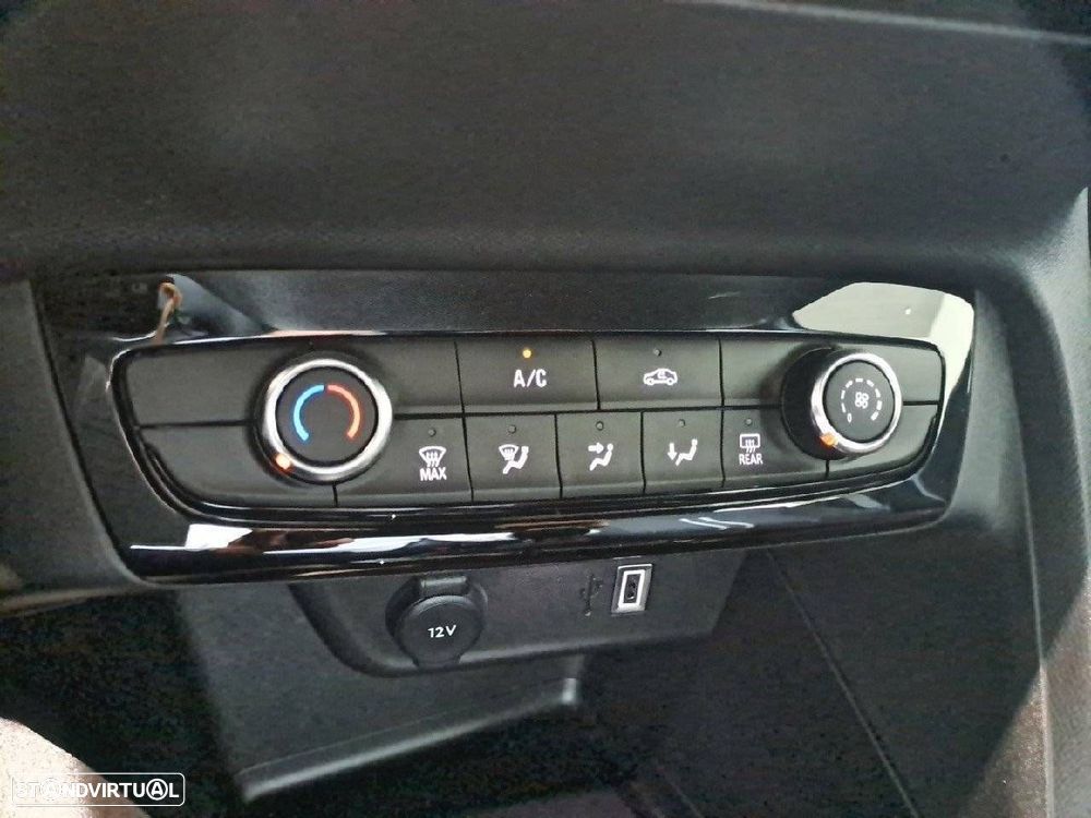 Opel Corsa 1.2 T GS - 22