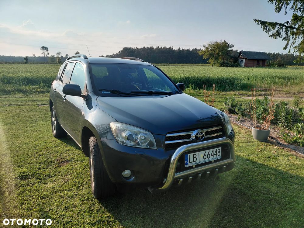 Toyota RAV4 - 12