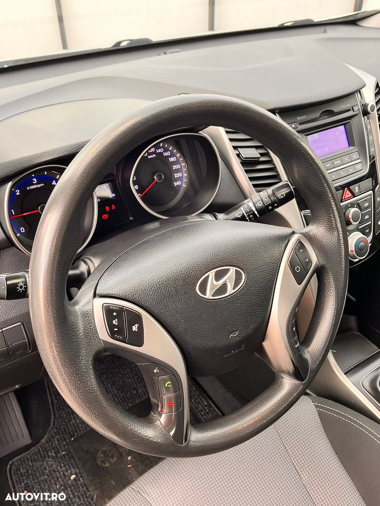 Hyundai i30 1.6 CRDI Highway Heat+ - 5