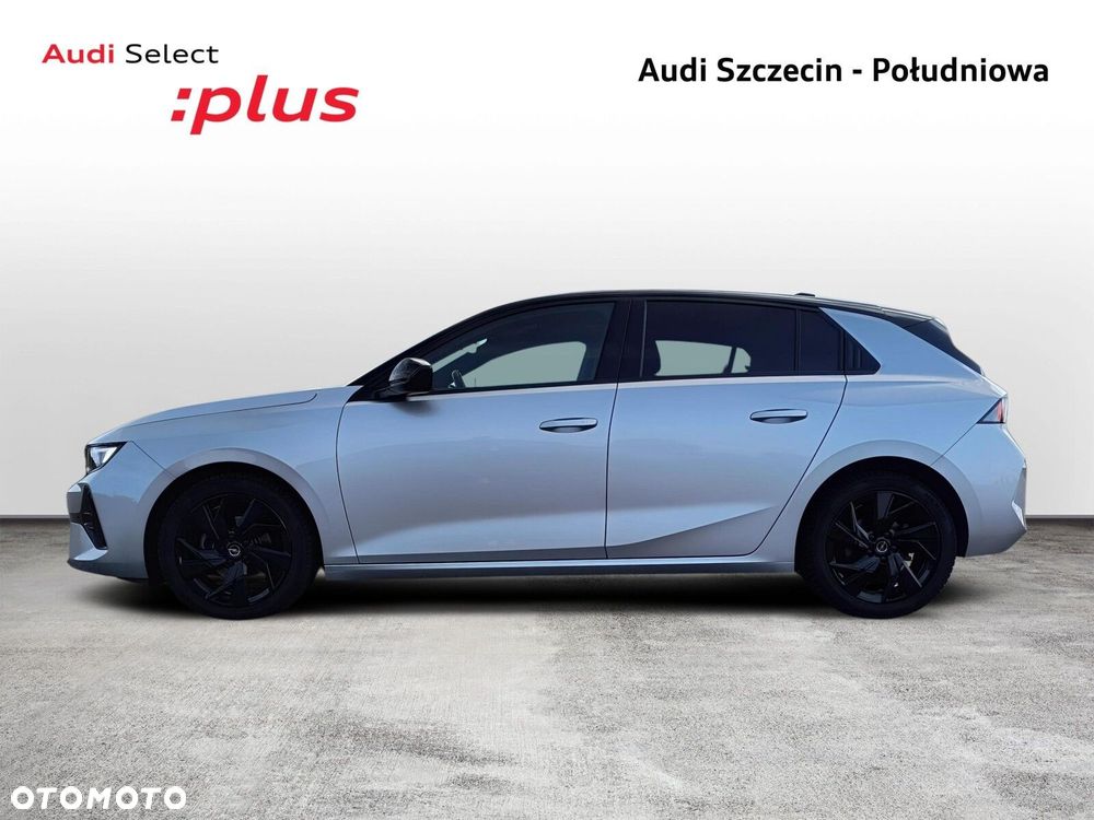 Opel Astra 2023 photo 2