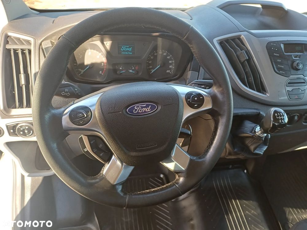 Ford Transit - 17