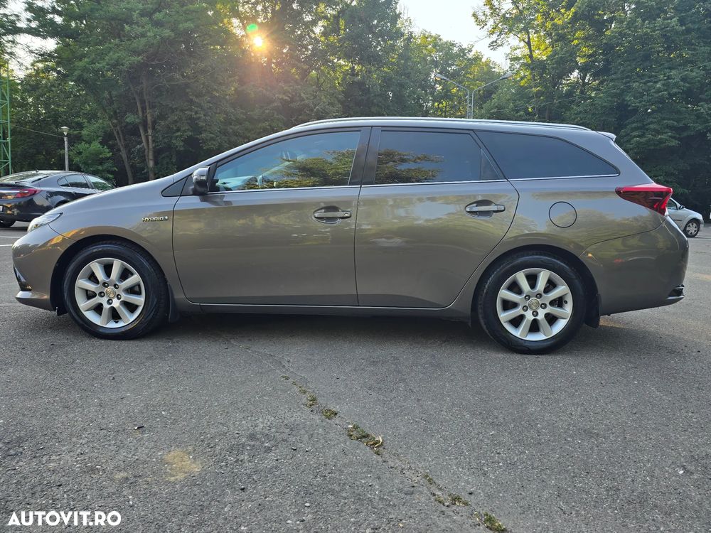Toyota Auris 1.8 L VVT-i Sol+ - 5