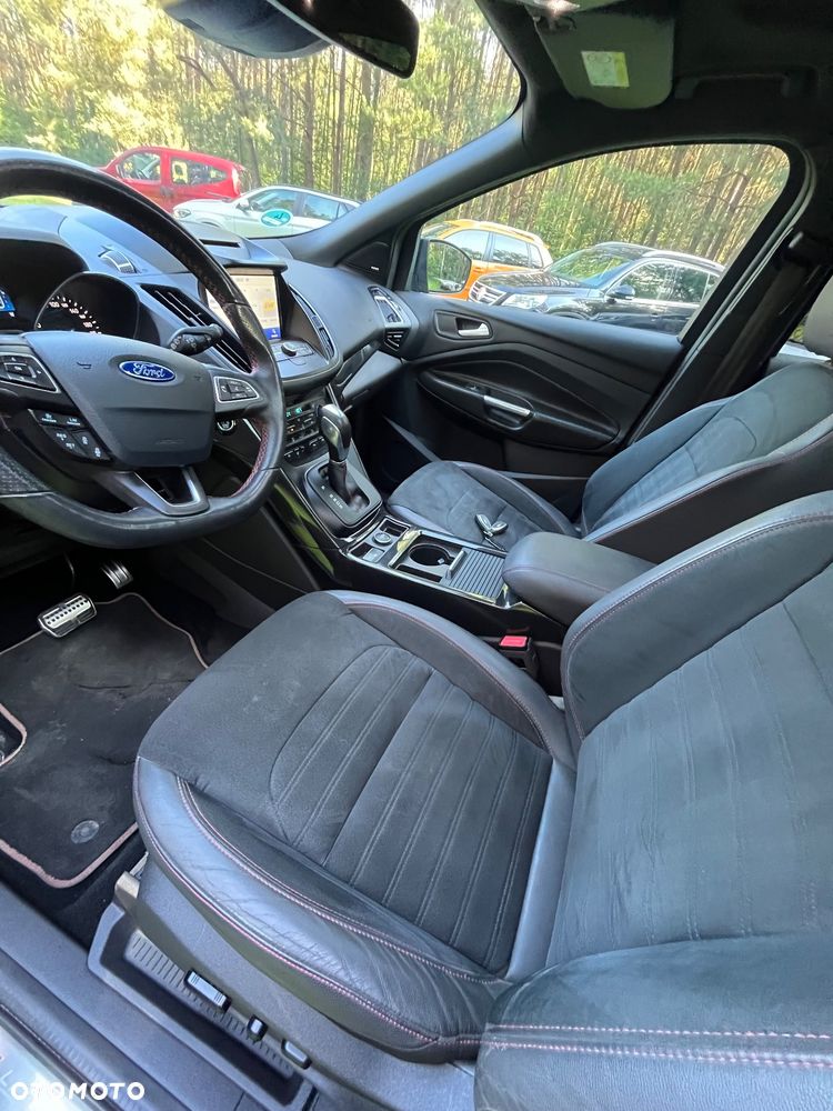 Ford Kuga 1.5 EcoBoost 4x4 ST-Line - 23