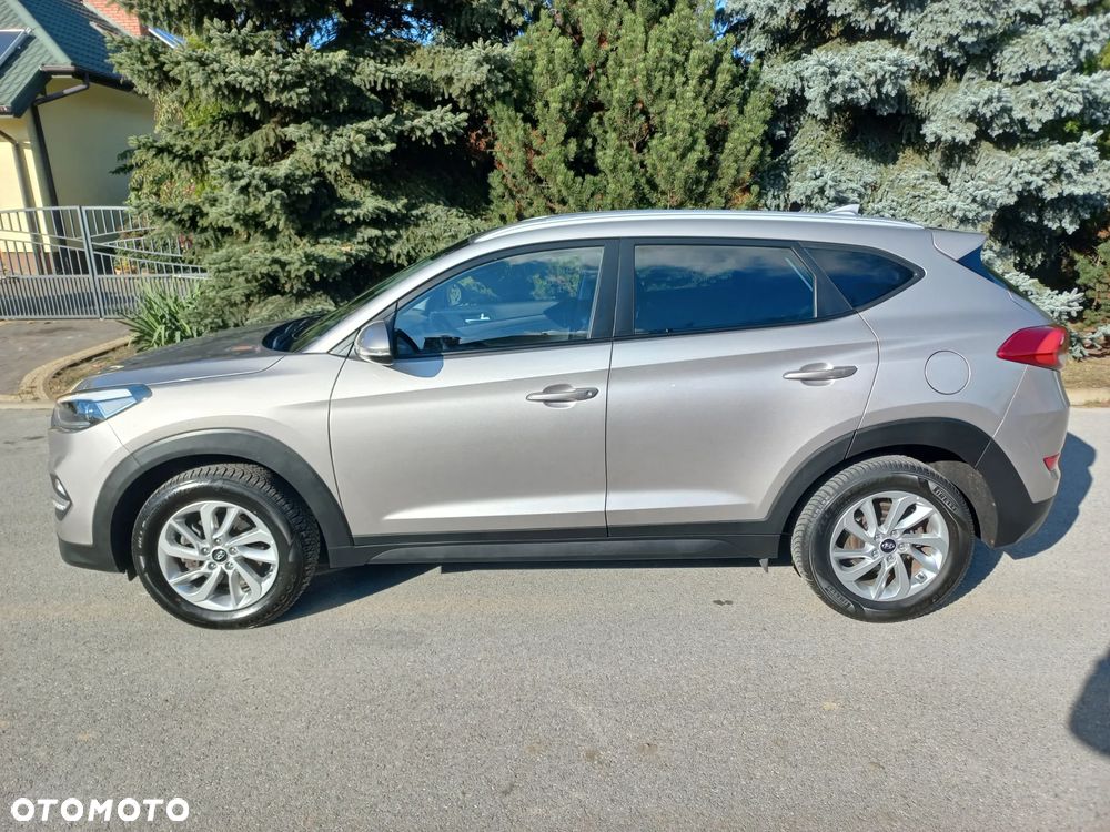 Hyundai Tucson blue 1.7 CRDi 2WD Style - 12