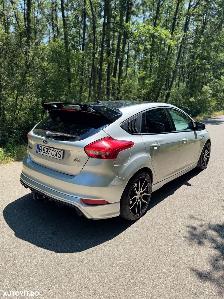 Ford Focus 1.5 TDCi ST-Line - 14