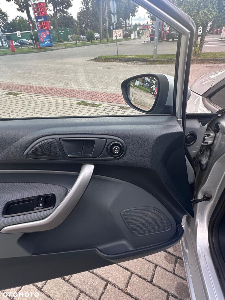 Ford Fiesta 1.25 SYNC Edition - 12