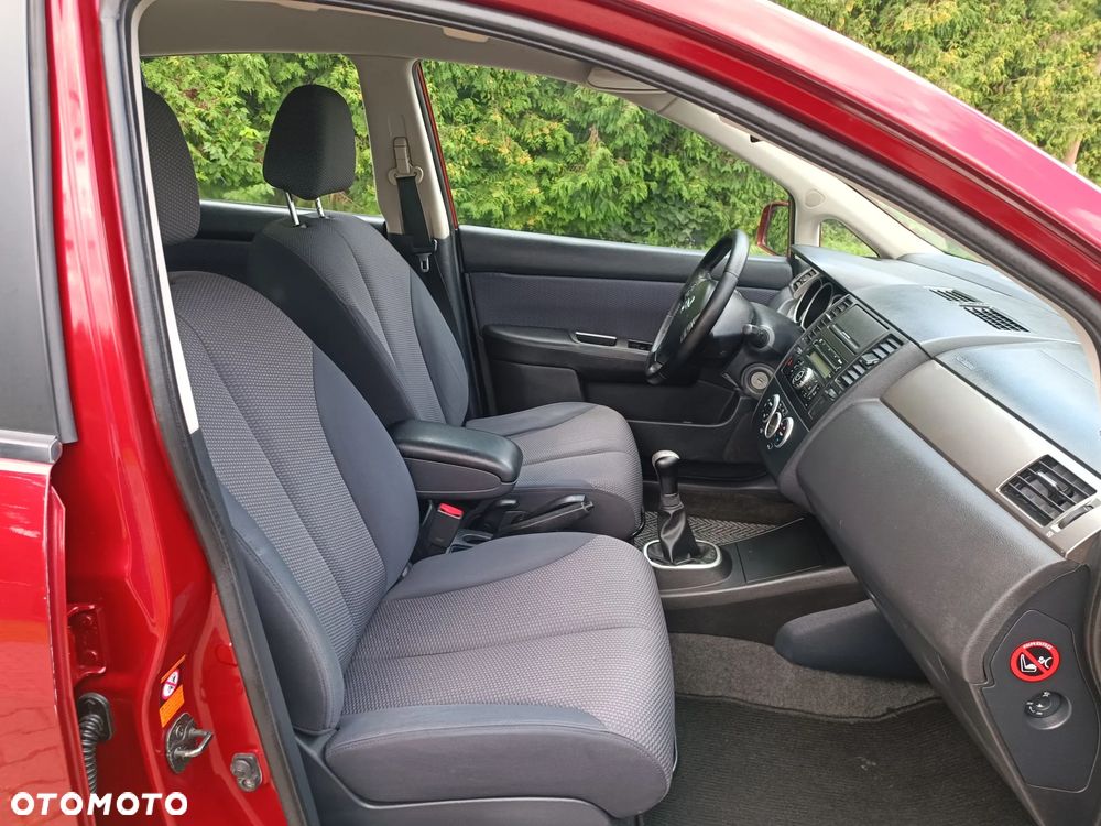 Nissan Tiida 1.6 Visia AC/CD - 11