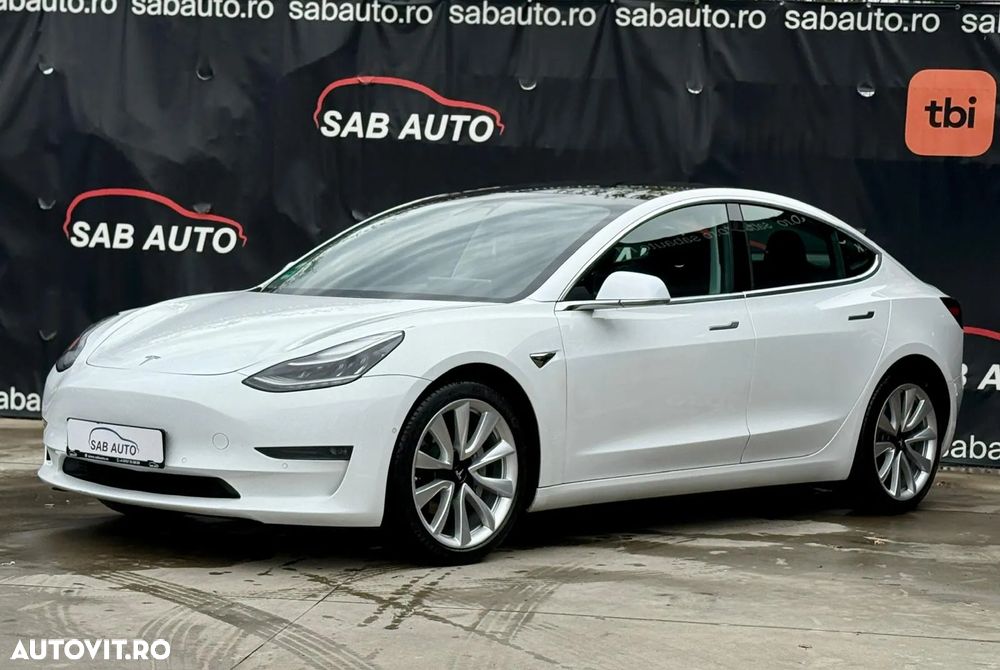 Tesla Model 3 - 2