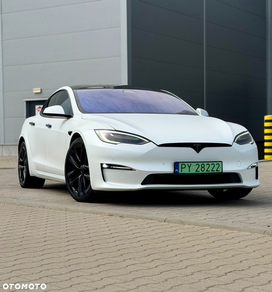 Tesla Model S - 6