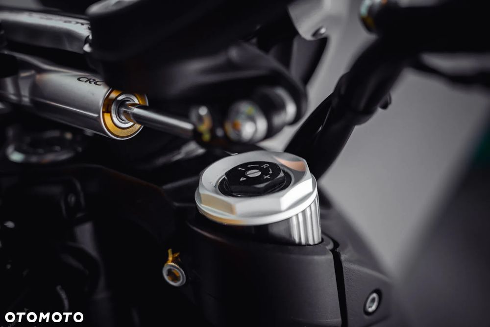 MV AGUSTA Brutale - 14