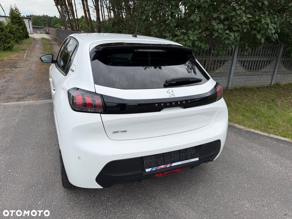 Peugeot 208 - 6
