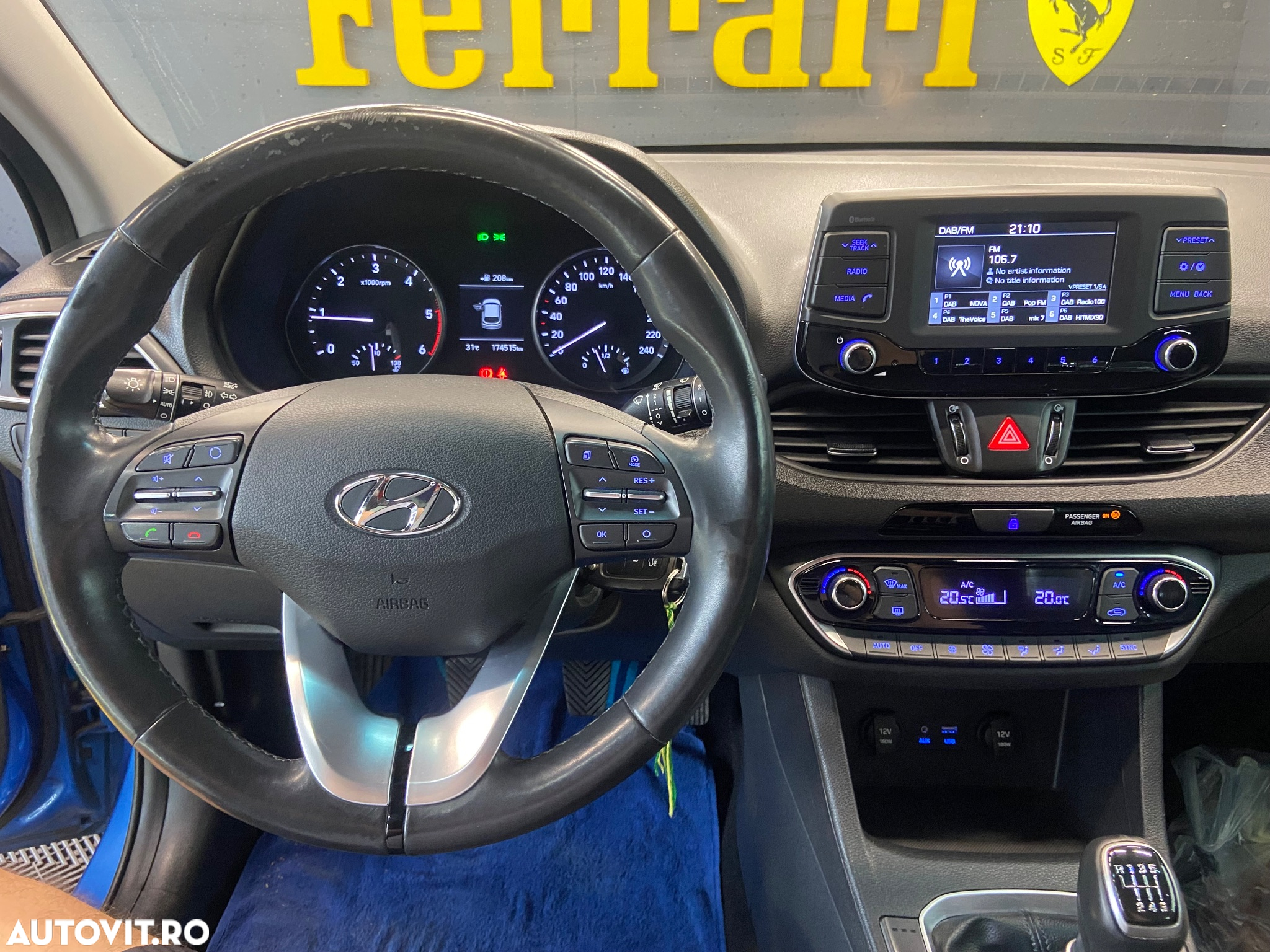 Hyundai i30 1.6 CRDI Premium - 14
