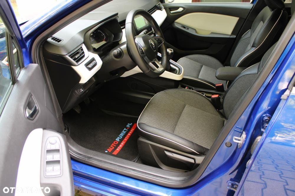 Renault Clio - 11