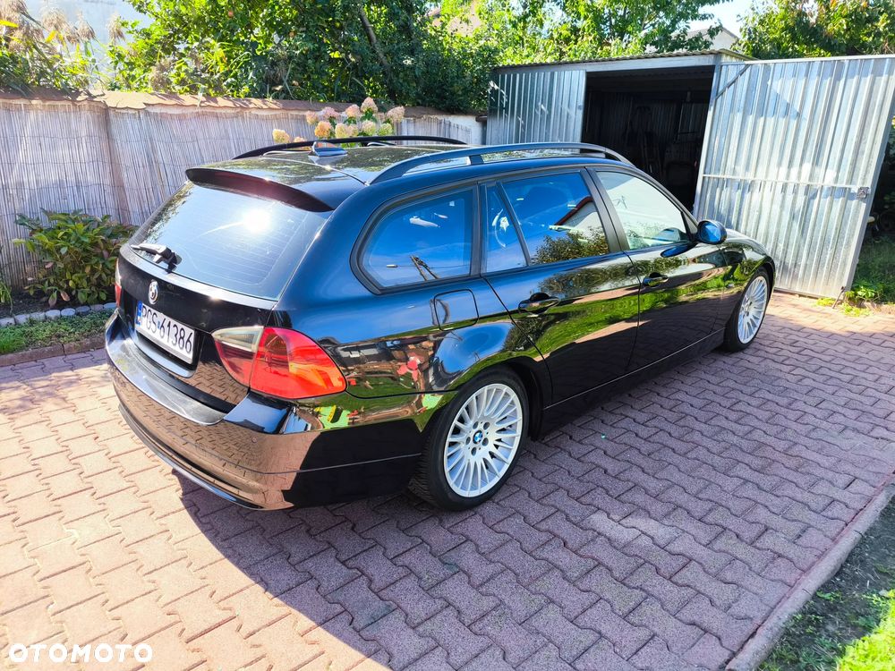 BMW Seria 3 320d - 4