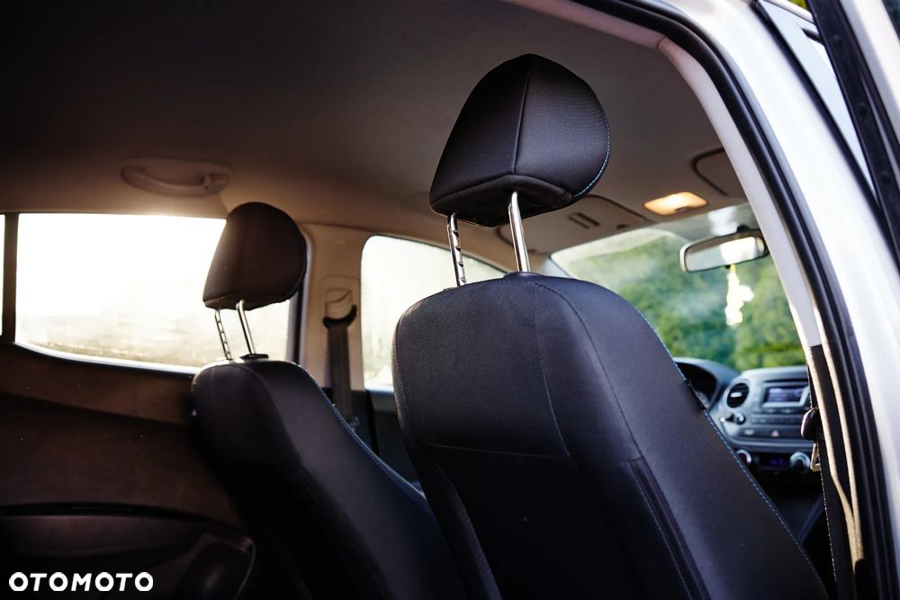 Hyundai i10 1.2 Fifa World Cup Edition - 22