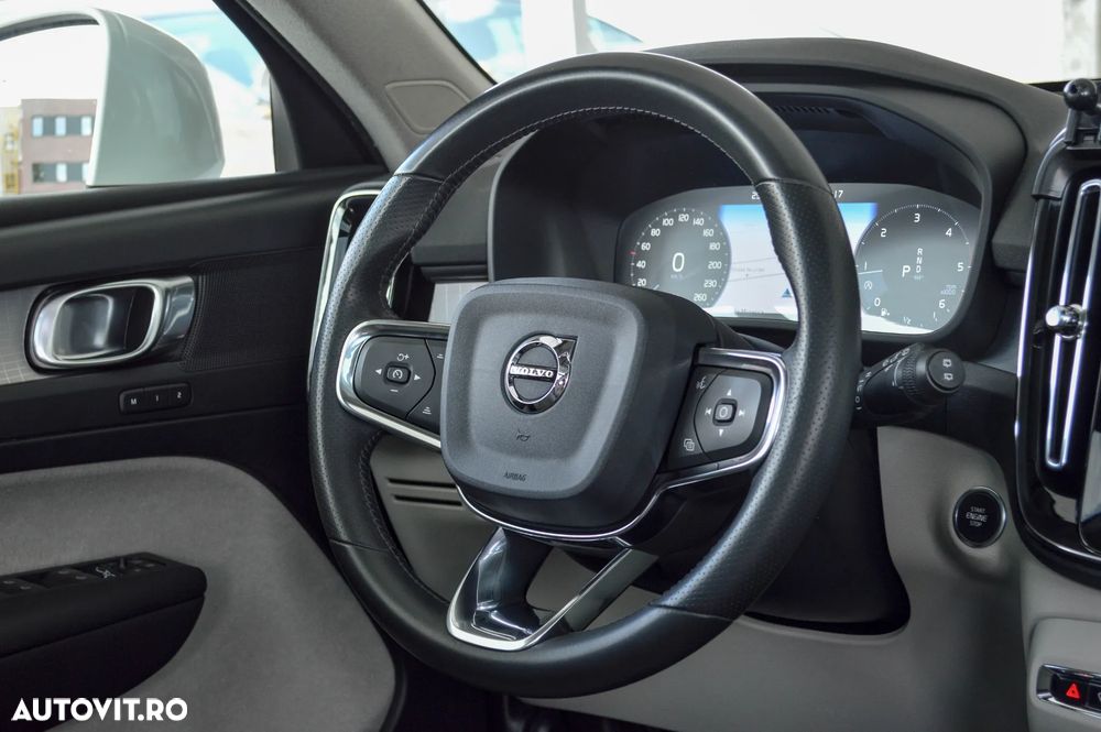 Volvo XC 40 D4 AWD Inscription - 24
