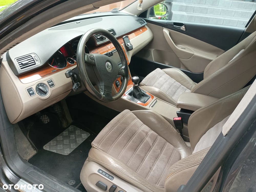 Volkswagen Passat - 6