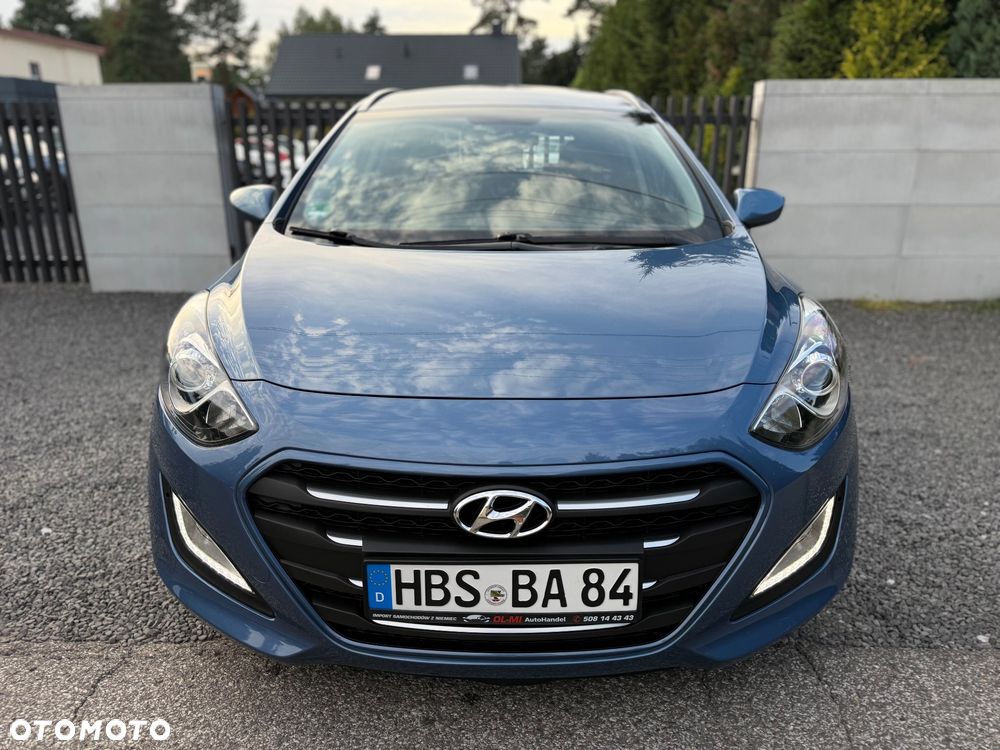 Hyundai i30 blue Kombi 1.4 YES Gold - 3